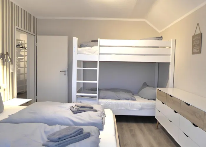 Family Star 6 Pers Wifi Pool Near Lift アパート *